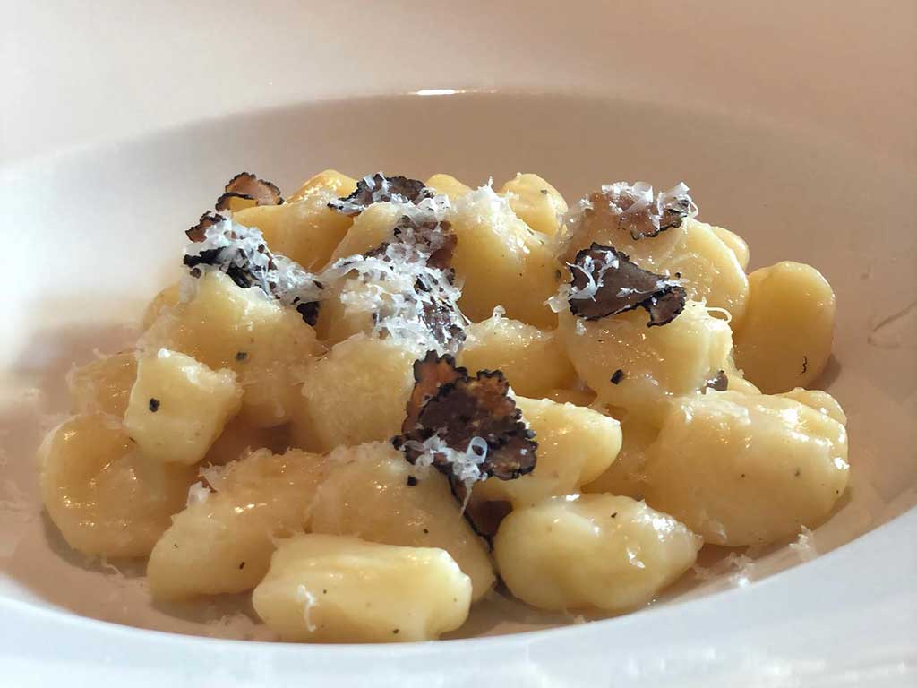 Gnocchetti di patate al tartufo nero e pecorino | FATTORIA MARIA