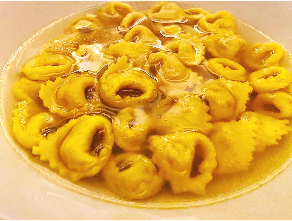 Cappelletti in Brodo | FATTORIA MARIA