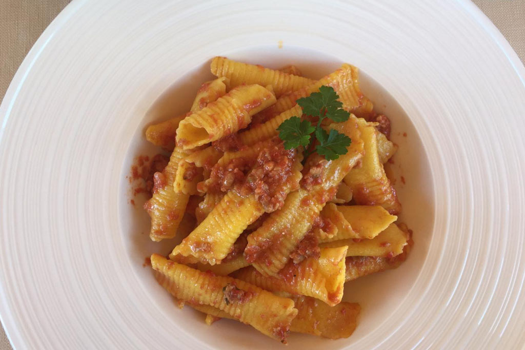 Maccheroni al pettine with sausage ragu | FATTORIA MARIA